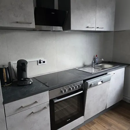 Monteur- &ferienwohnung - Zentral & Gemuetlich Daire *