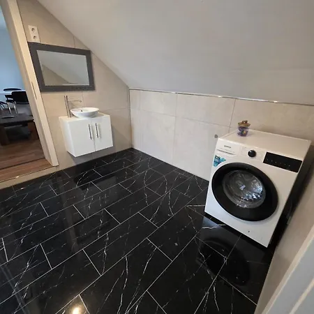 Apartamento Monteur- &ferienwohnung - Zentral & Gemuetlich *