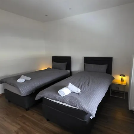 Monteur- &ferienwohnung - Zentral & Gemuetlich شقة *