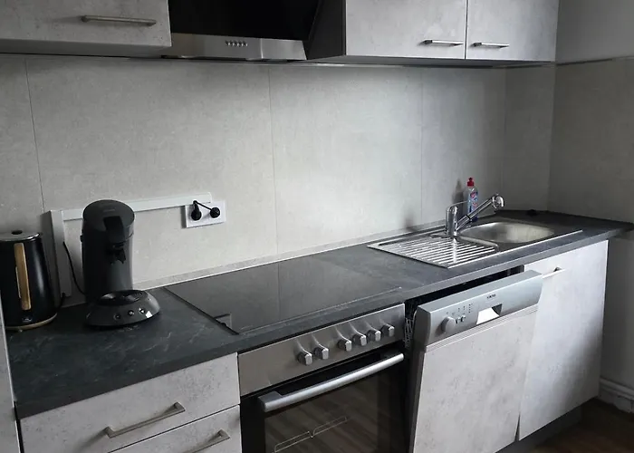 Monteur- &ferienwohnung - Zentral & Gemuetlich Daire *