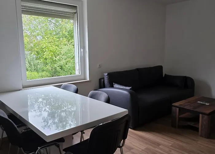 Monteur- &ferienwohnung - Zentral & Gemuetlich Daire